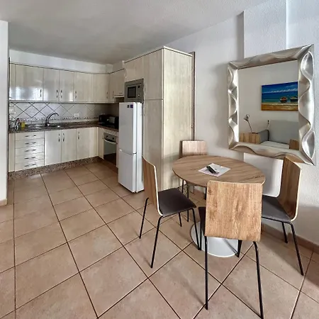 Apartamento Bright 2 Bedroom In Diamantes 3k212 *