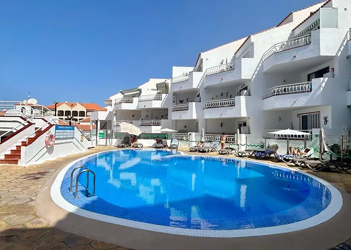 Bright 2 Bedroom In Diamantes 3k212 Διαμέρισμα