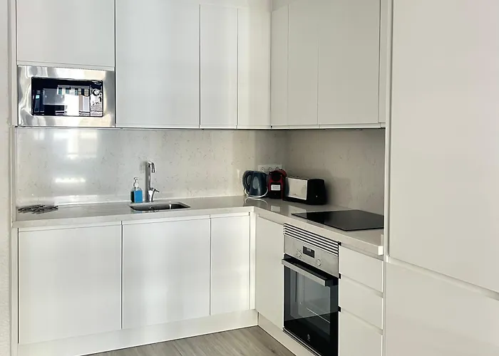 Bright 2 Bedroom In Diamantes 3k212