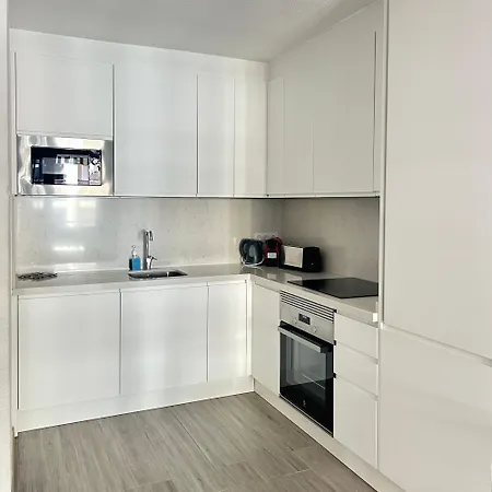Bright 2 Bedroom In Diamantes 3k212