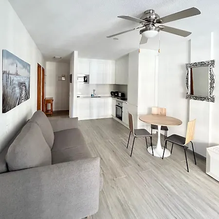 Bright 2 Bedroom In Diamantes 3k212 Lägenhet *