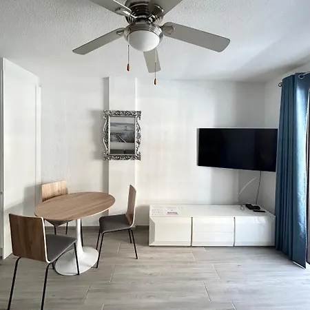 Lägenhet Bright 2 Bedroom In Diamantes 3k212